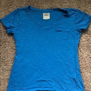 Hollister V neck T-shirt